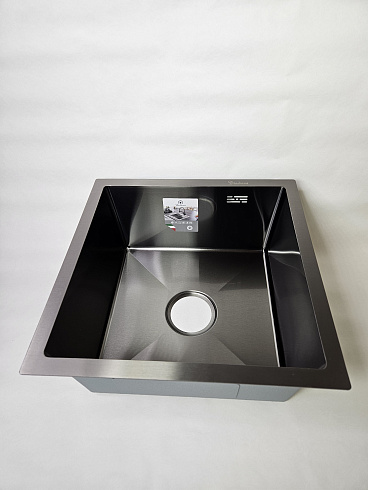 DS4444B Кухонная мойка 440*440*200mm , чёрная с сифоном