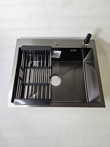 Мойка кухонная из нержавеющей стали черная Diadonna 60x50 c дозатором ,коландером и сифоном в комплекте